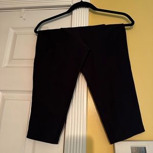 Nike Dri - Fit activewear capri pants